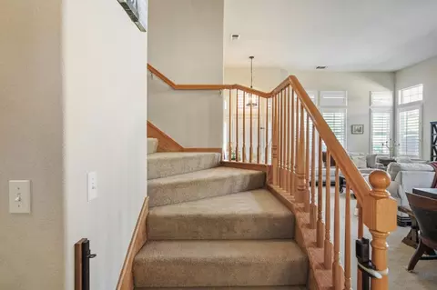 Entry Way - 1704 San Gabriel Dr, Hughson, CA 95326 photo 3 of 4