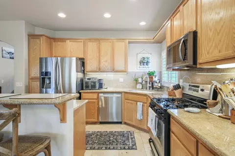 Kitchen - 1704 San Gabriel Dr, Hughson, CA 95326 photo 3 of 3
