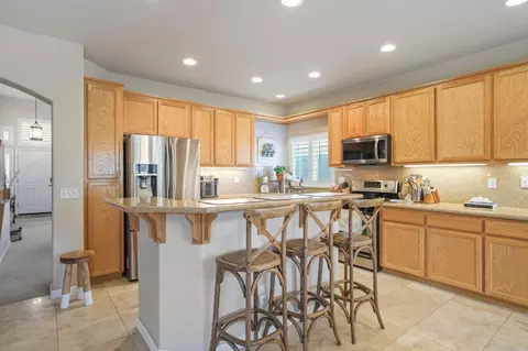Kitchen - 1704 San Gabriel Dr, Hughson, CA 95326 photo 2 of 3
