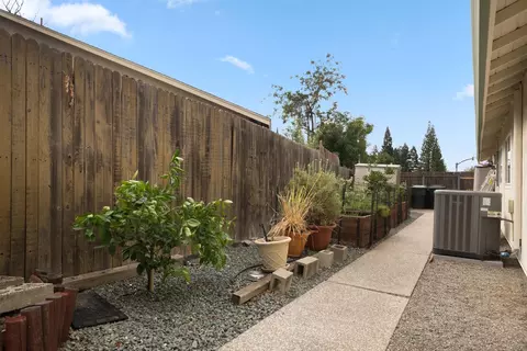 8343 Foxfire Dr, Orangevale, CA 95662 photo 23