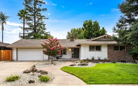 792 Parklin Ave, Sacramento, CA 95831