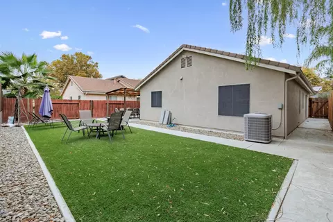 1154 Kestrel Dr, Patterson, CA 95363 photo 6