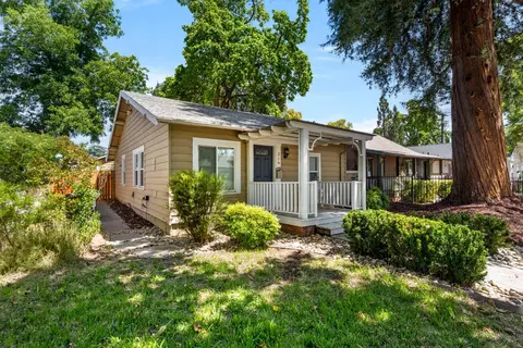 219 B St, Roseville, CA 95678