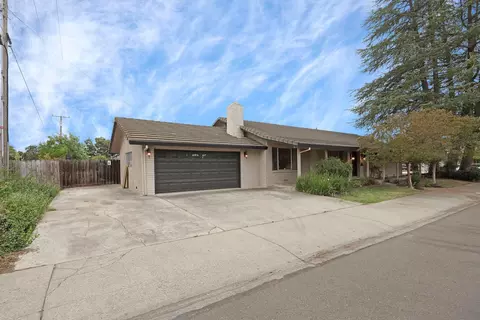 306 Shady Acres Dr, Lodi, CA 95242 photo 2
