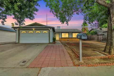 Exterior - 204 Sabrina Ln, Modesto, CA 95354 photo 1 of 9
