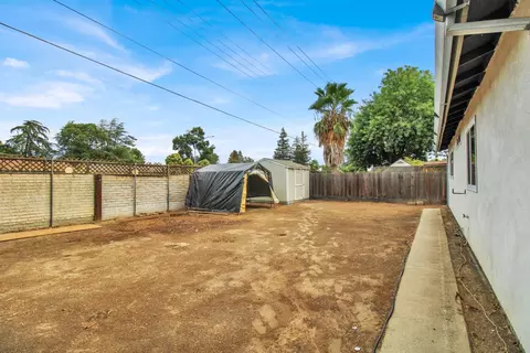 Exterior - 204 Sabrina Ln, Modesto, CA 95354 photo 9 of 9