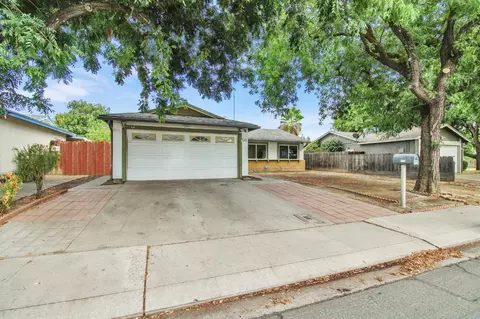Exterior - 204 Sabrina Ln, Modesto, CA 95354 photo 6 of 9