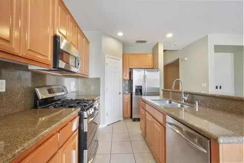 9353 Vintner Cir, Patterson, CA 95363 photo 4