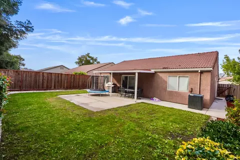 Exterior - 3808 Troon Pl, Modesto, CA 95357 photo 3 of 7