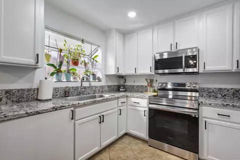 Kitchen - 3808 Troon Pl, Modesto, CA 95357 photo 3 of 3