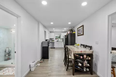 Entry Way - 20540 N Davis Rd, Lodi, CA 95242 photo 4 of 4