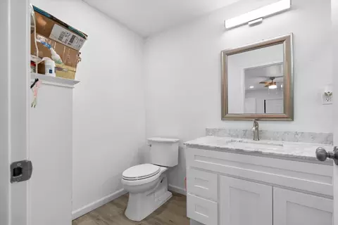 Bath - 20540 N Davis Rd, Lodi, CA 95242 photo 14 of 14
