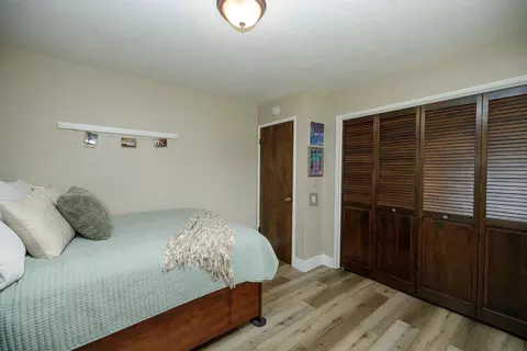 Bedroom - 505 Avanel Dr, Modesto, CA 95356 photo 4 of 6