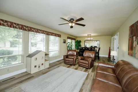Living - 505 Avanel Dr, Modesto, CA 95356 photo 1 of 10