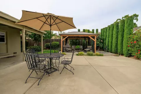 Exterior - 505 Avanel Dr, Modesto, CA 95356 photo 15 of 30