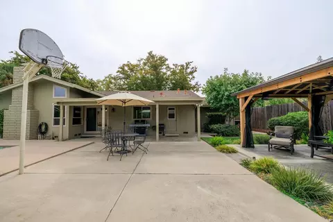 Exterior - 505 Avanel Dr, Modesto, CA 95356 photo 14 of 30