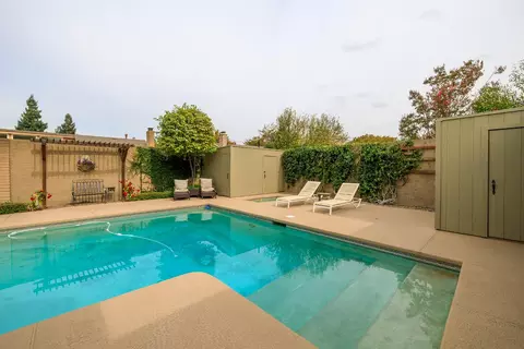 Exterior - 505 Avanel Dr, Modesto, CA 95356 photo 29 of 30