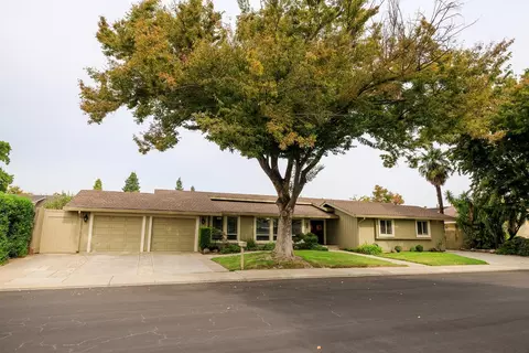 Exterior - 505 Avanel Dr, Modesto, CA 95356 photo 3 of 30