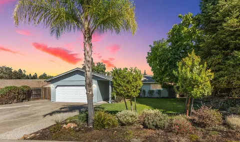 5769 Connie Ct, Loomis, CA 95650