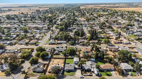 1860 15th St, Olivehurst, CA 95961 photo 5
