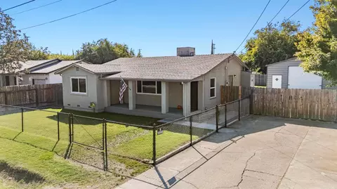 1860 15th St, Olivehurst, CA 95961 photo 1