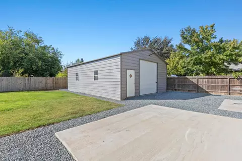 1860 15th St, Olivehurst, CA 95961 photo 45