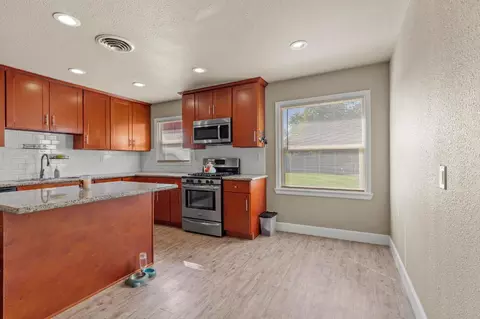 1860 15th St, Olivehurst, CA 95961 photo 24