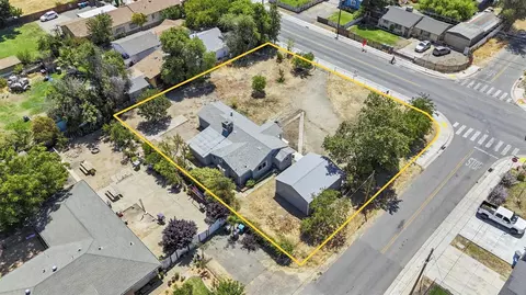 1631 7th Ave, Olivehurst, CA 95961 photo 1