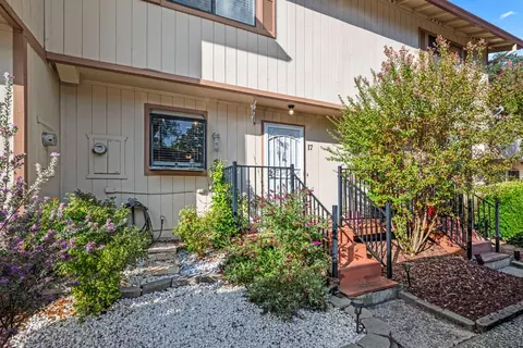 4291 Patterson Dr #17, Diamond Springs, CA 95619