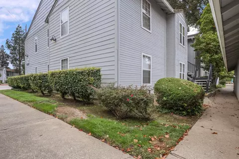 Exterior - 2400 Eilers Ln #1703, Lodi, CA 95242 photo 6 of 9
