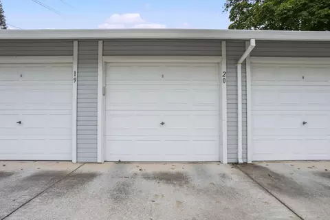 Exterior - 2400 Eilers Ln #1703, Lodi, CA 95242 photo 5 of 9