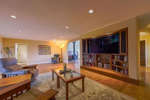 Living - 13420 Mesa Dr, Grass Valley, CA 95949 photo 3 of 3