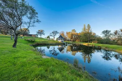 View/Area - 13420 Mesa Dr, Grass Valley, CA 95949 photo 1 of 8