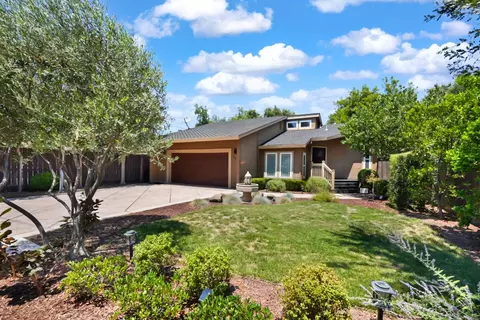 Exterior - 1625 River Rd, Modesto, CA 95351 photo 5 of 20