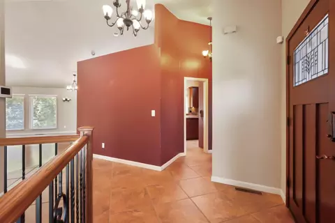 Entry Way - 1625 River Rd, Modesto, CA 95351 photo 1 of 2