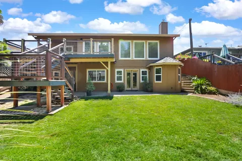 Exterior - 1625 River Rd, Modesto, CA 95351 photo 11 of 20
