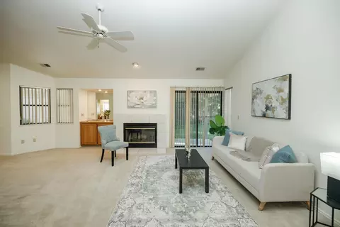 Living - 1005 Copper Bridge Ct, Modesto, CA 95355 photo 2 of 5