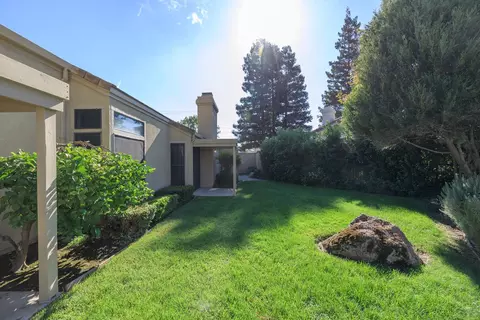 Exterior - 1005 Copper Bridge Ct, Modesto, CA 95355 photo 11 of 13