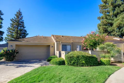 Exterior - 1005 Copper Bridge Ct, Modesto, CA 95355 photo 2 of 13
