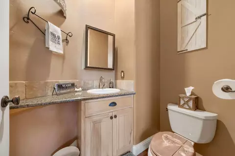 Bath - 6030 Stony Creek Rd, Jackson, CA 95642 photo 1 of 6