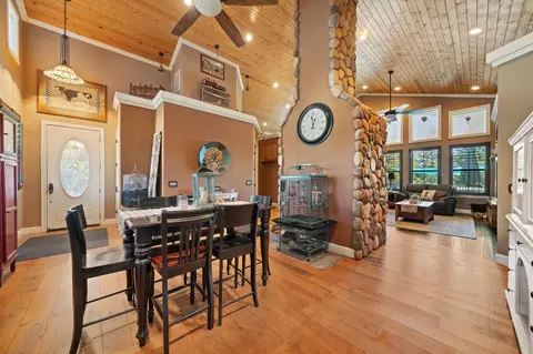 Entry Way - 6030 Stony Creek Rd, Jackson, CA 95642 photo 3 of 5