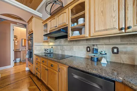 Kitchen - 6030 Stony Creek Rd, Jackson, CA 95642 photo 4 of 6