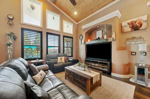 Living - 6030 Stony Creek Rd, Jackson, CA 95642 photo 1 of 6