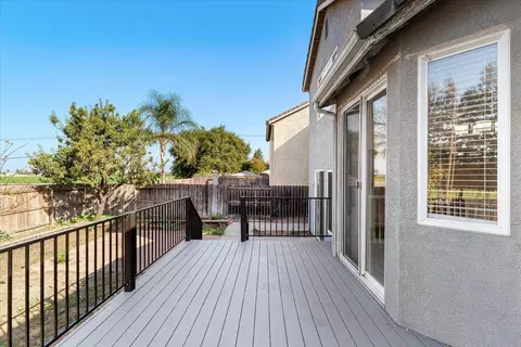 Exterior - 4333 Peninsula Dr, Modesto, CA 95356 photo 9 of 14