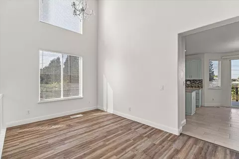 Living - 4333 Peninsula Dr, Modesto, CA 95356 photo 5 of 14