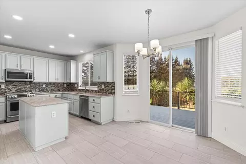 Kitchen - 4333 Peninsula Dr, Modesto, CA 95356 photo 1 of 7