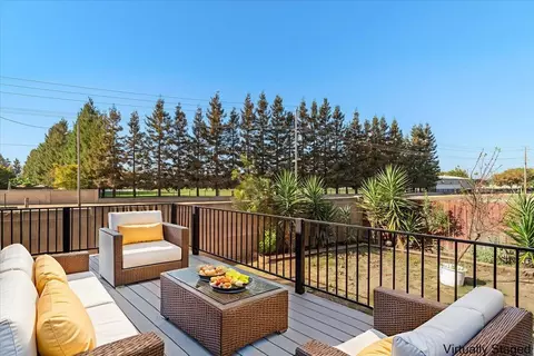 Exterior - 4333 Peninsula Dr, Modesto, CA 95356 photo 7 of 14
