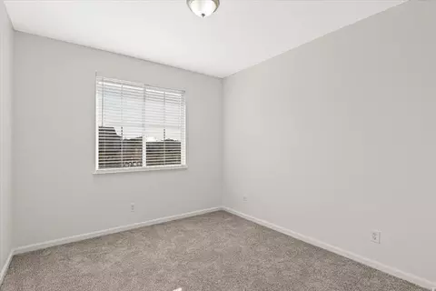 Bedroom - 4333 Peninsula Dr, Modesto, CA 95356 photo 6 of 10