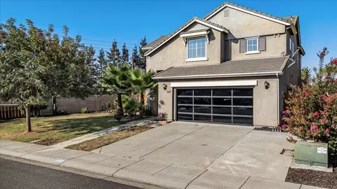 Exterior - 4333 Peninsula Dr, Modesto, CA 95356 photo 2 of 14