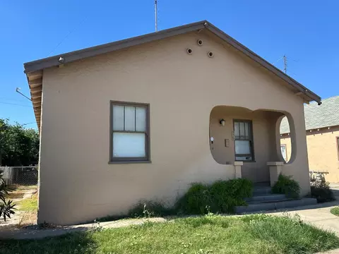 525 4th St, Gustine, CA 95322 photo 3